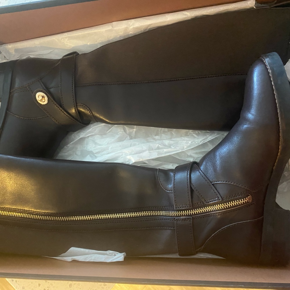 AUTHENTIC COACH Turnlock boots